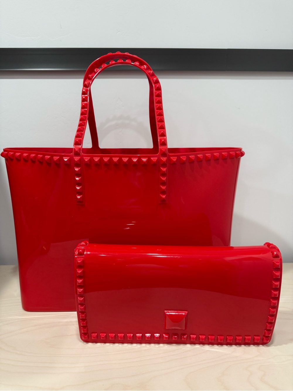 Carmen Sol Angelica Tote & Nora Pochette Set